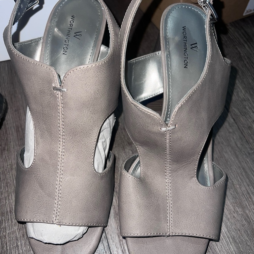 Worthington women's heeled sandal women’s size 10